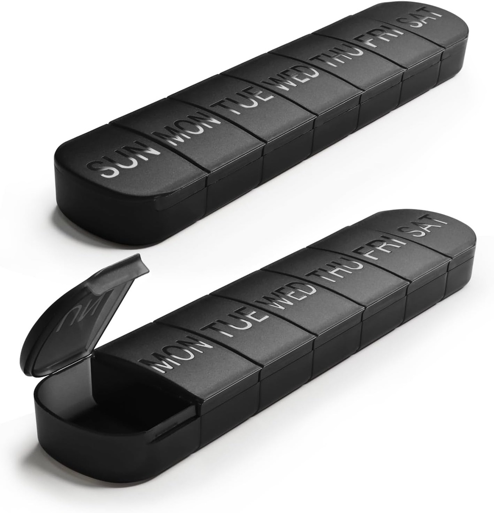 Grande organizzatore di pillole settimanali, 2-Pack 7 Day Pill Box con etichette debossed, Fade Resistant, BPA-Free Translucent Lids (nero e nero)