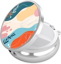 Nipichsha Pill Box, Piccolo Caso Pillola per il Purse & Pocket, Organizzatore di medicina di viaggio carino, Porta contenitore di medicina portatile per tenere vitamine, Medicina, Olio di pesce & Supplemento, A04-Art modello di stile