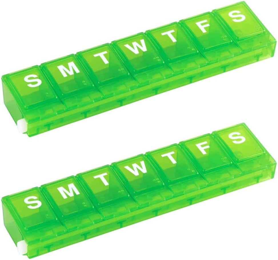 EZY DOSE Settimanale (7-giorno) Organizzatore di pillole, Caso di medicina, Scatola di vitamina Planner, Piccoli scomparti di chiusura Farmaci di prescrizione sicuro e prevenire Spilling, Colori May Vary (Small Locking - 2 Pack)