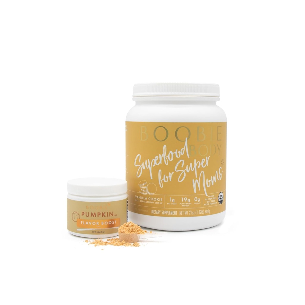 Boobie Body Superfood Protein Shake con Flavor Boost Bundle - Polvere proteica di gravidanza per il supporto di lattazione, il metabolismo e l'energia (21oz Vanilla Cookie Protein Tub, 1,32oz Pumpkin Flavor Boost)