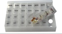 ProMed Unique XL Weekly 4 Times Daily 7 Day Pill Organizer per Medicazioni, Vitamine e Integratori, Custodia per Pillole con scomparti trasparenti rimovibili Questo è BPA-Free con Food-Grade Plastic.