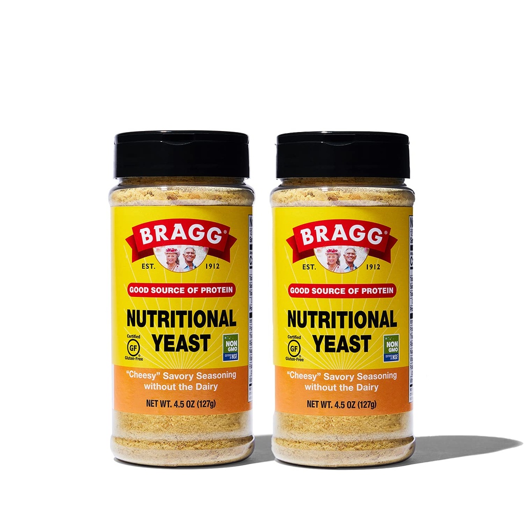 Bragg Premium Nutritional Yeast Seasoning - Vegan, Gluten Free – Buona Sorgente di Proteine & Vitamins – Sostituto di formaggio parmigiano salato nutriente nutriente (Original, 4.5 Ounce (Pack of 2))