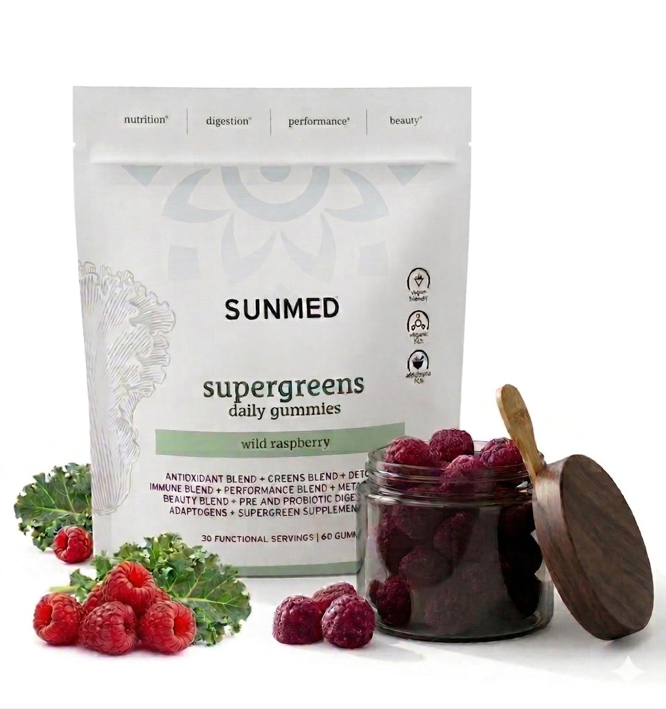 SUNMED Supergreens Daily Gummies – miscela di benessere con Ashwagandha, tè verde, Spirulina, Probiotici, Antiossidanti e supporto di disintossicazione per l'immunità, Gut, Skin & Brain Health | Wild Raspberry, 60ct