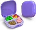 L'organizzatore di pillole giornaliere 4 scomparti, la piccola scatola di pillole portatile di viaggio caso, mini contenitore di pillole per tasca di borsa, organizzatore compatto di medicina di viaggio per la vitamina, olio di fegato di Cod, supplemento (Purple)